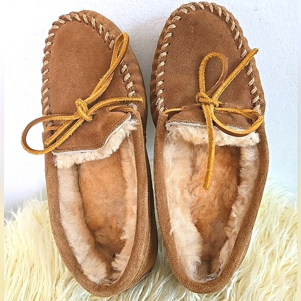 Minnetonka Sheepskin Fur lined Brown Moccasin Leather Shoes Size 6 🌴✌️